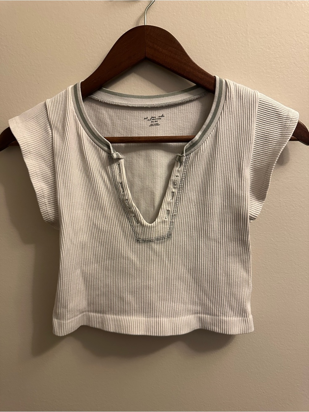 Ribbed V‑Notch Crop Top in Off‑White with Sage Trim